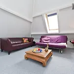 Bed & Breakfast Farmland 4*