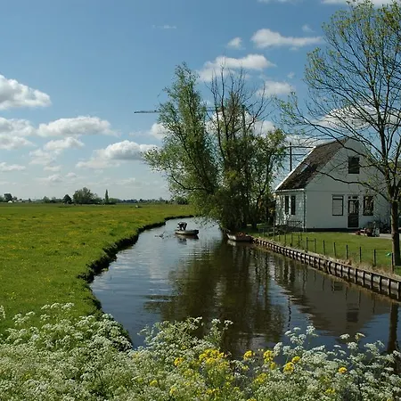 Bed & Breakfast Farmland *