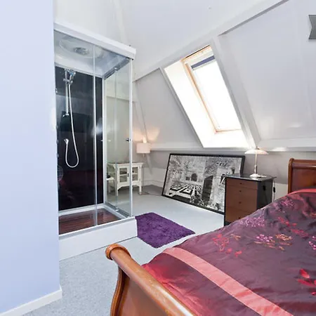 Farmland Bed & Breakfast Amsterdam